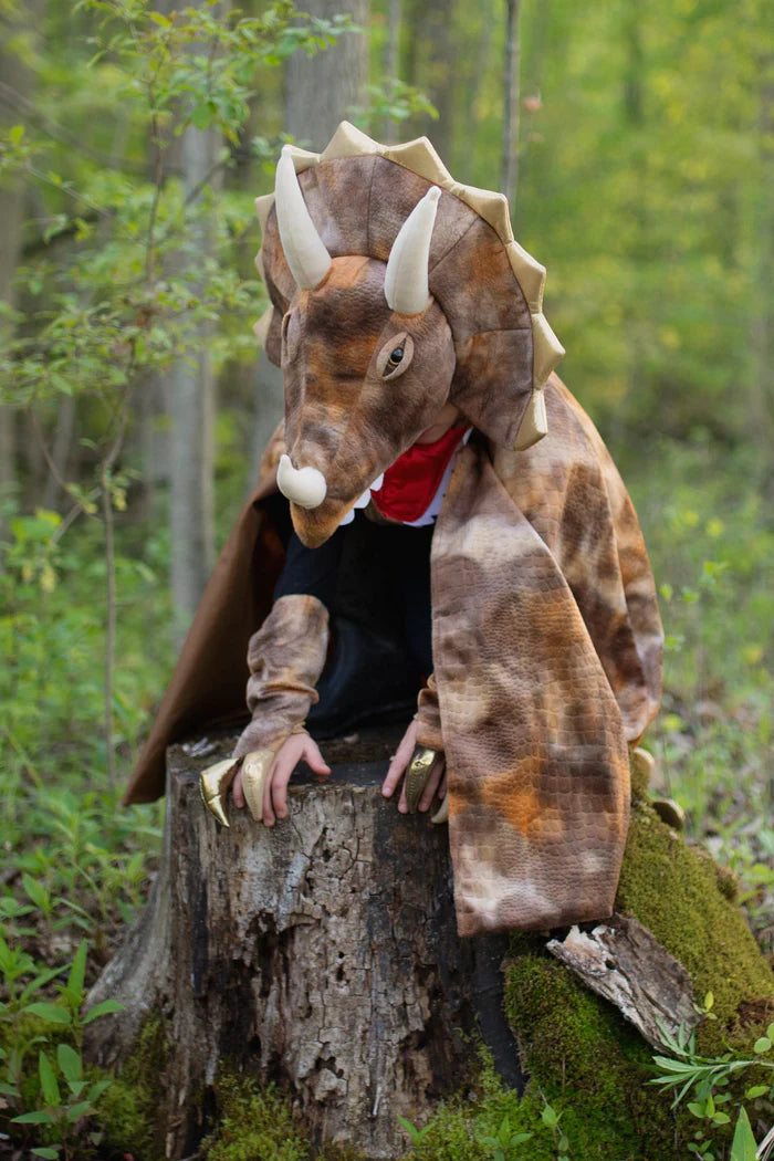 Grandasaurus triceratops cape