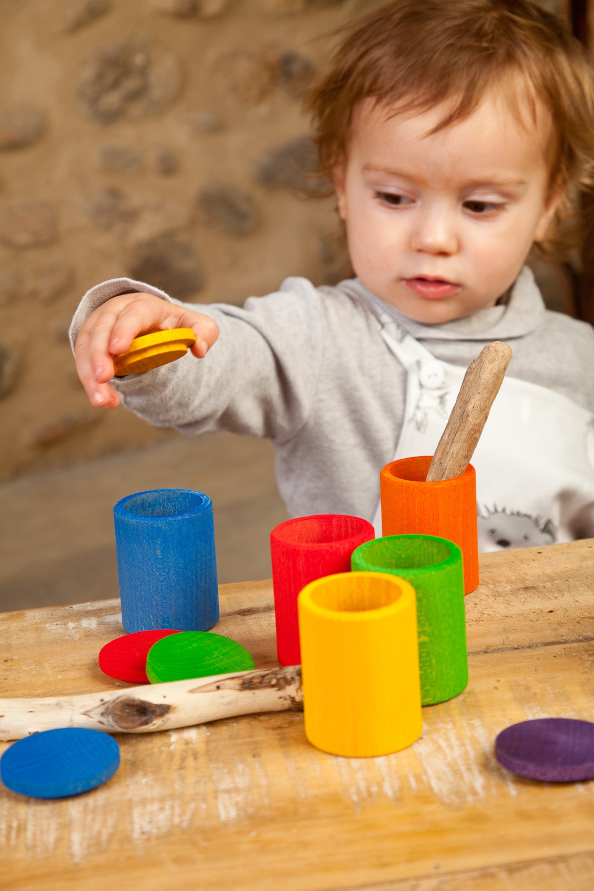 Grapat coloured cups with lid