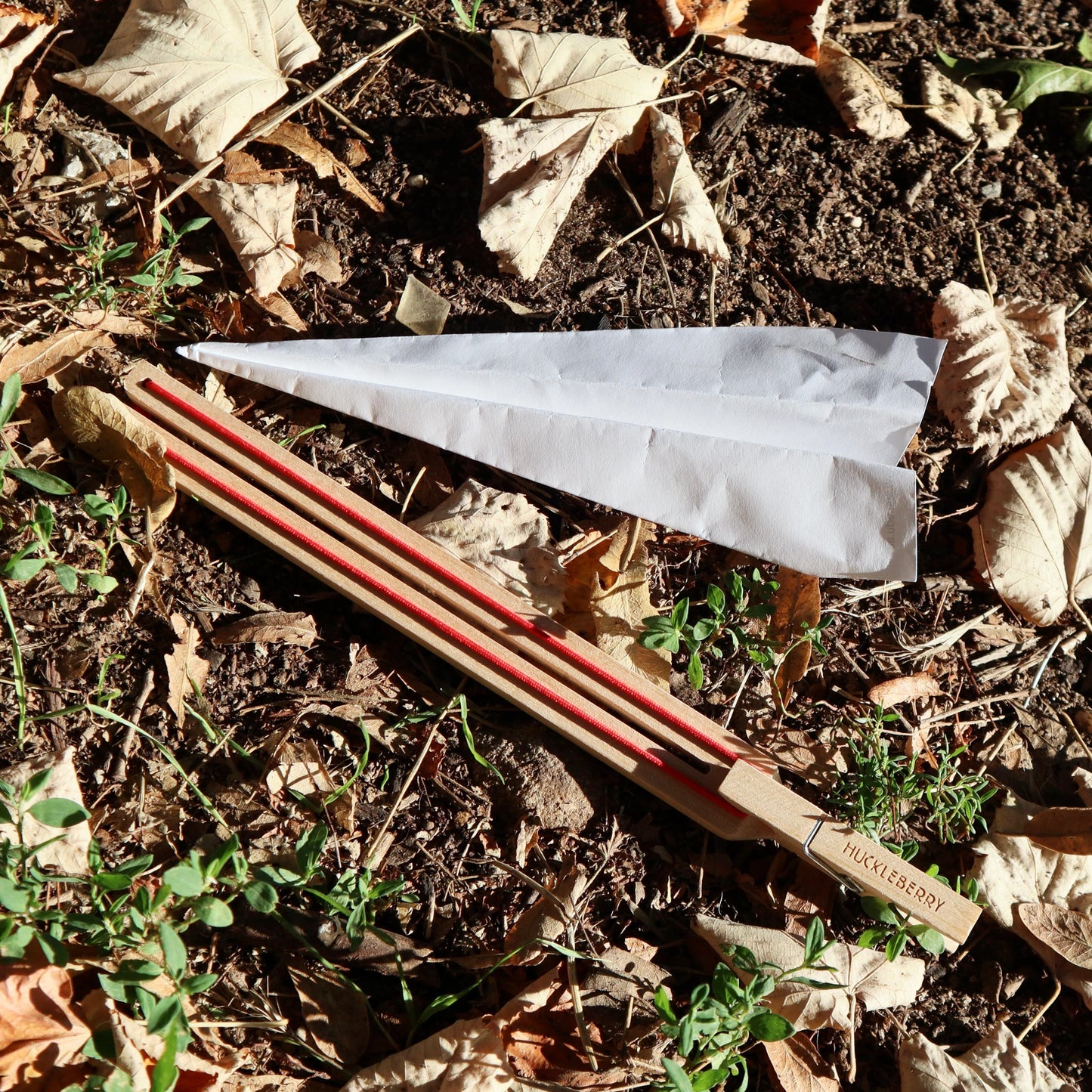Huckleberry paper plane launcher