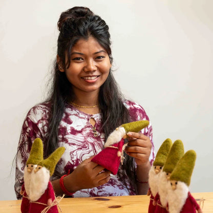 Decoratie kabouter indian summer burgundy