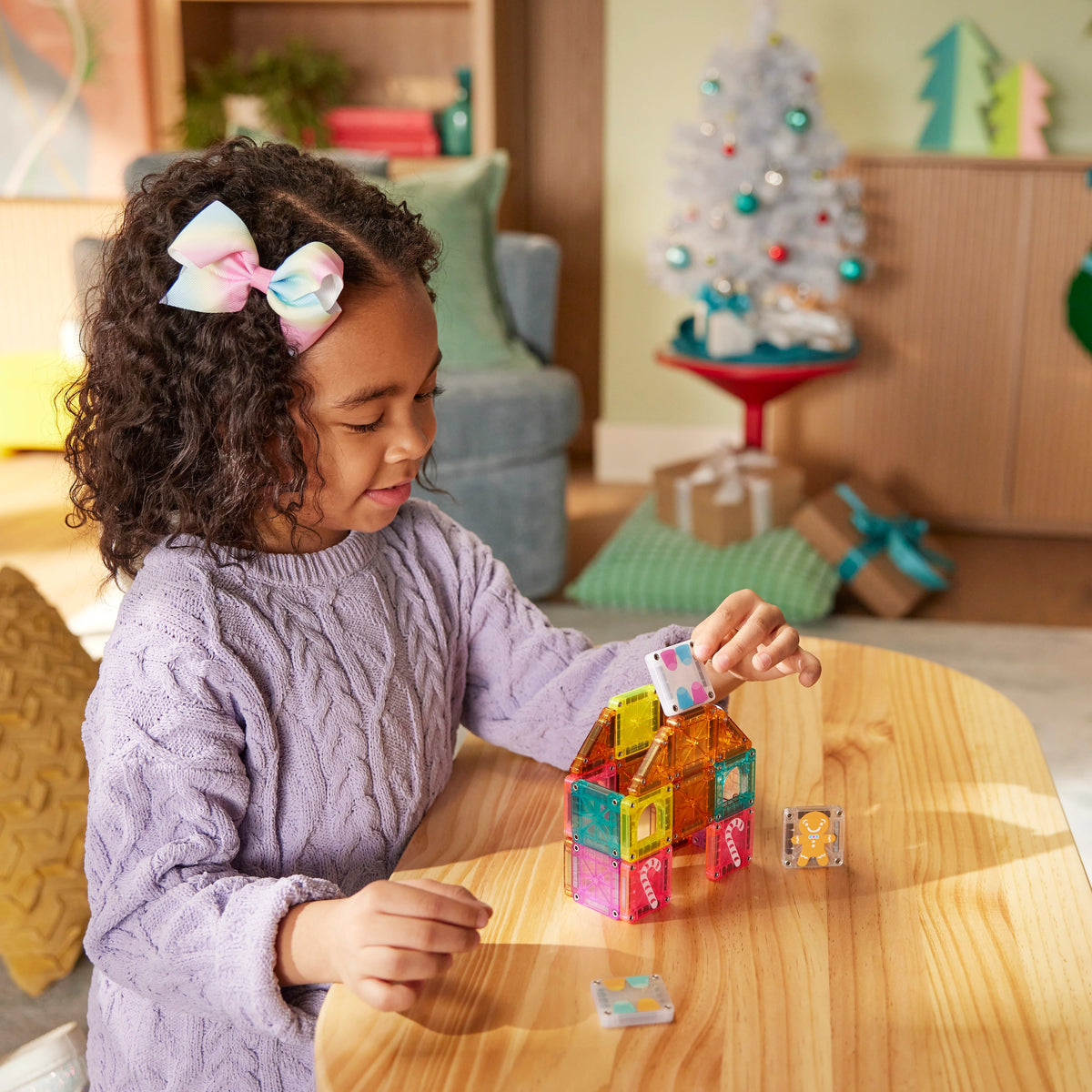 Magna-tiles travel set gingerbread house