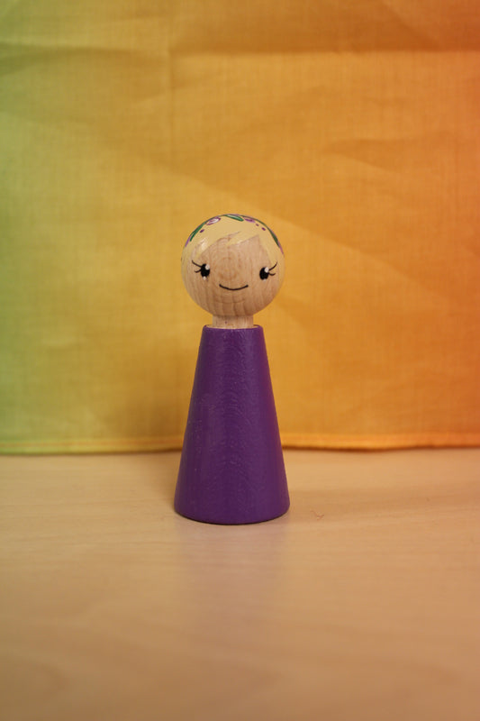 Pegdoll bloemenkindje paars met blonde haren