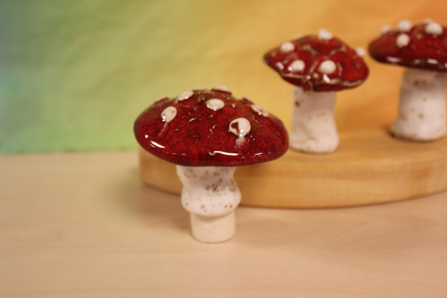 Keramiek steker paddenstoel met witte stippen