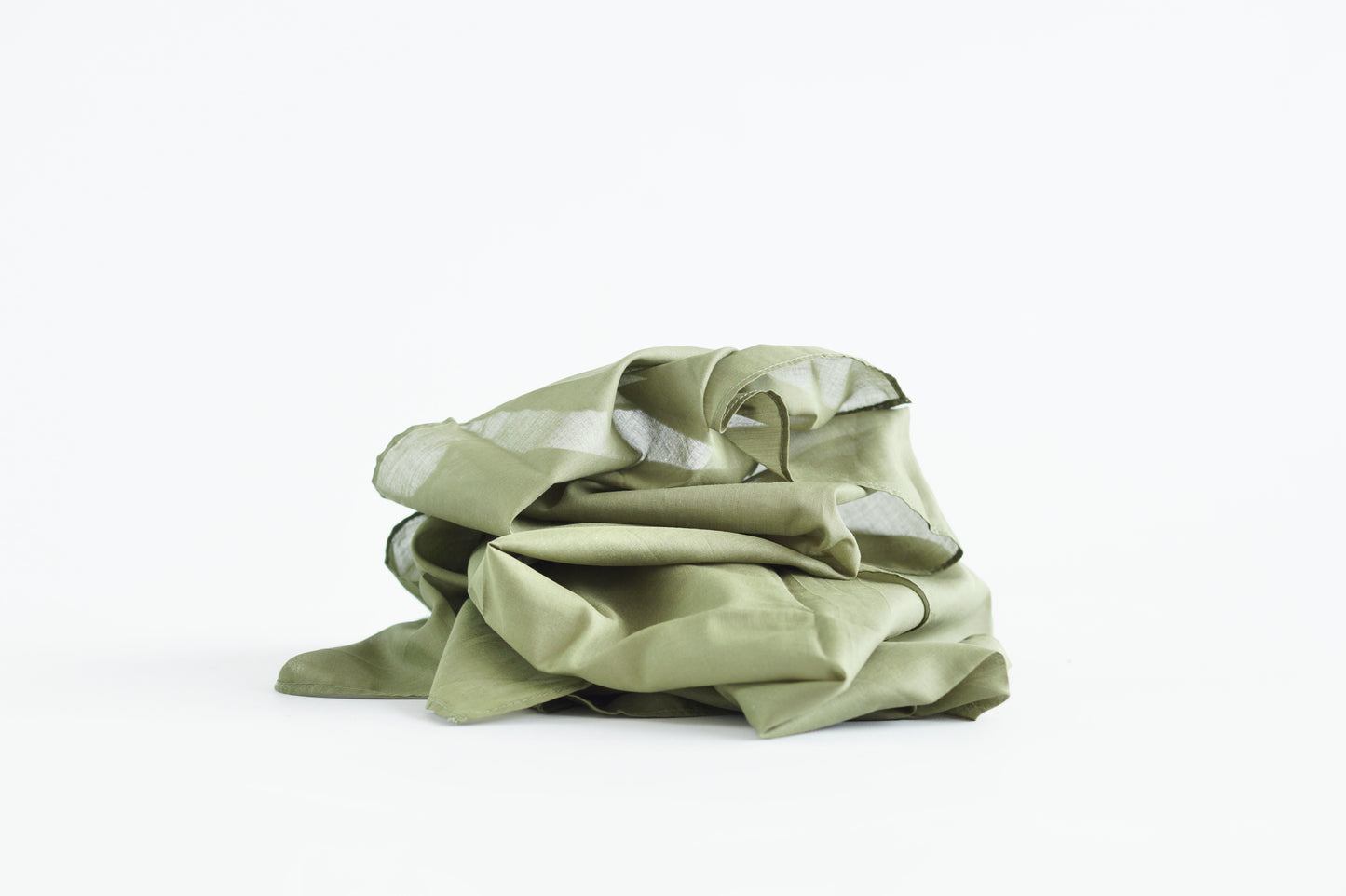 Laura's play cotton olive green 90 x 90 cm
