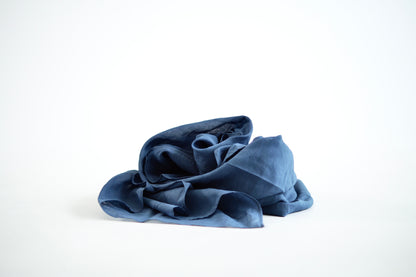 Laura's play cotton dark blue 50 x 50 cm
