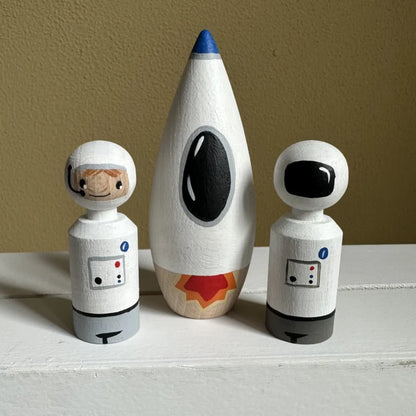 Pegdoll raket met astronauten