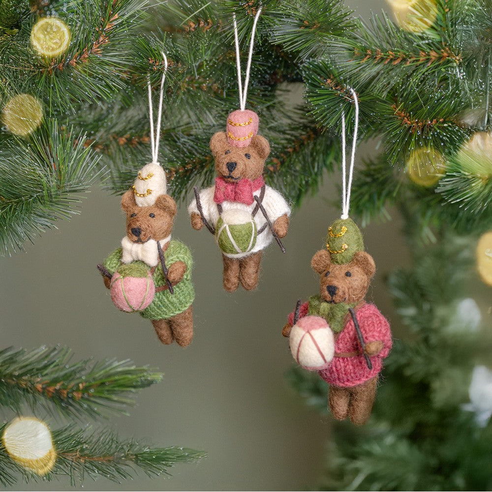 Hanger beer met trommel crème