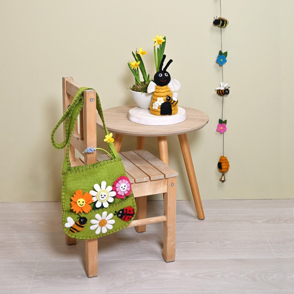 Tasje vingerpopjes insecten en bloemen