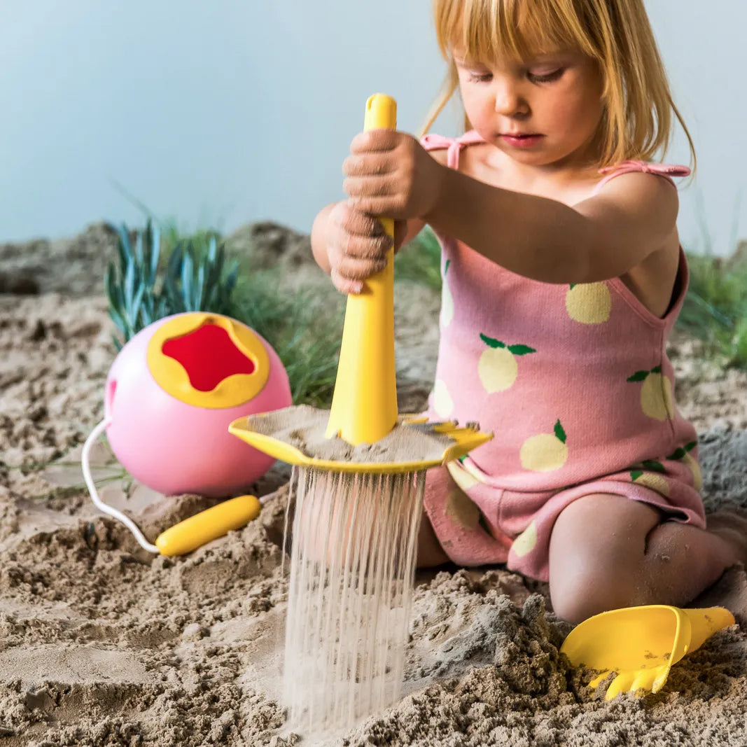 Triplet yellow